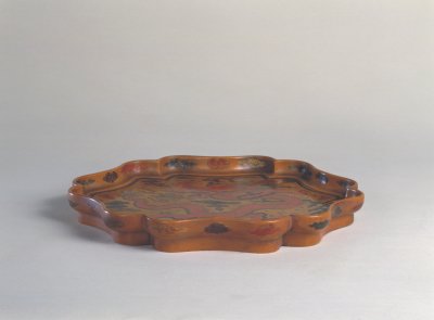 图片[1]-Lacquer-filled gold cloud dragon pattern sunflower petal plate-China Archive